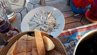 Wetterfrust macht Lust auf Fischessen. Eingelegte Sardinen, ...