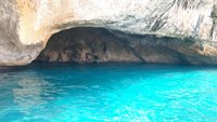 Die ganze Steilküste im Golfo Orosei bietet spektakuläre Meereshöhlen.
