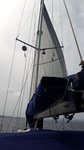 Ein typisches Bild für diese Saison 2021: nur mit Genua segeln wir dem Scirocco-Wind Richtung Norden davon....