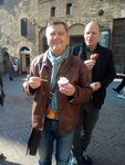 Sonntagsspaziergang in San Gimignano mit Eisessen!