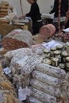 toskanische Salamispezialitäten auf dem Trüffel-Markt in San Miniato