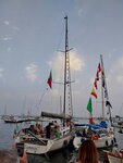 Carloforte hatte einiges zu bieten: bunte Schiffsparaden zu Ehren des Schutzpatrons und.... schwülen scirocco Wind. Carloforte hatte einiges zu bieten: bunte Schiffsparaden zu Ehren des Schutzpatrons und.... schwülen scirocco Wind.