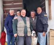 Auf dem Winzerhof von IL LEBBIO mit Luciano, Roberto, GRAPPA und Maurizio aus Montepulciano